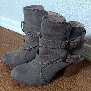 American eagle booties